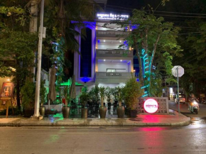 Nico’s Hotel and SkyBar